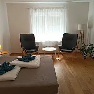  Apartment Flataid Apartmenthaus Brauhausstrasse